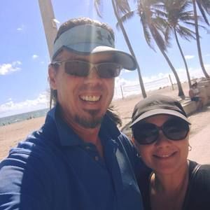 Meet your Posher, Carlos